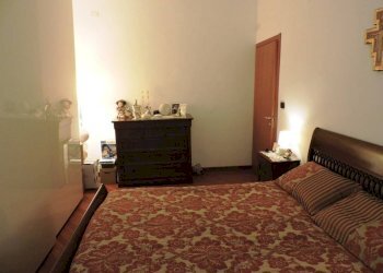 Camera da letto - Trilocale via Gerolamo Pittaluga, 4, Genova (zona Sampierdarena) - foto 19