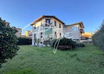 Giardino - Appartamento via Agostino Falconi, La Spezia - foto 18