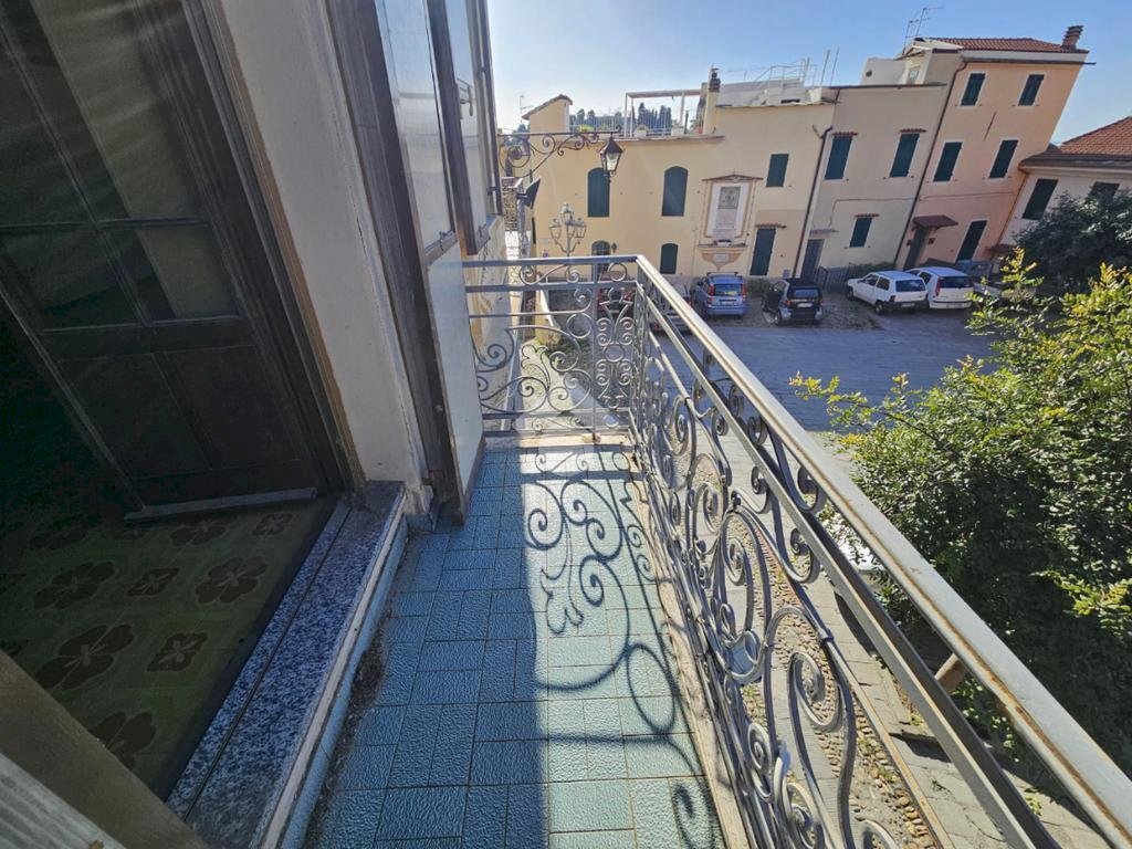Two-room apartment Piazza Fratelli Ruffini, Castellaro - photo 2