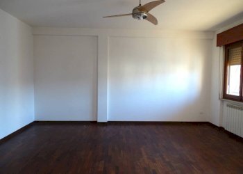 Four-room apartment Terni - photo 9