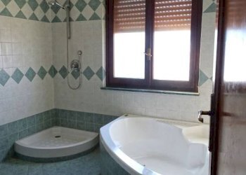 Four-room apartment Terni - photo 15