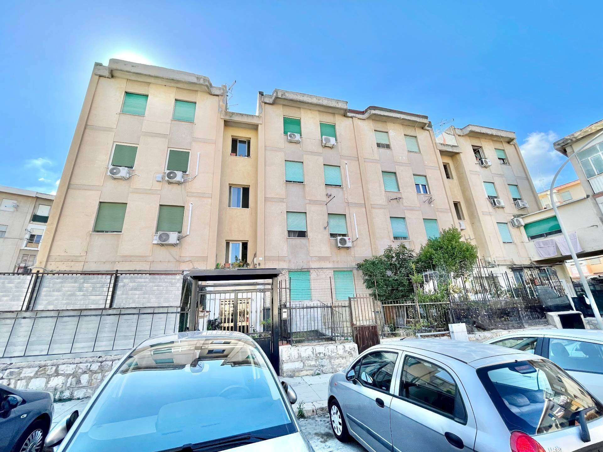 Three-room apartment Largo Nasso, Palermo - photo 1