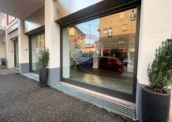 Negozio Bergamo (zona Porta Osio) - foto 2