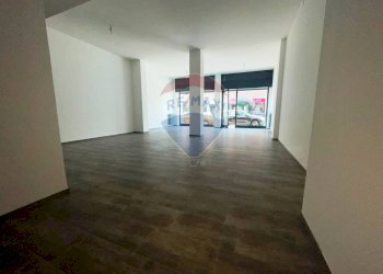 Negozio Bergamo (zona Porta Osio) - foto 7