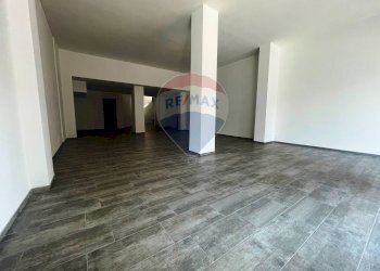 Negozio Bergamo (zona Porta Osio) - foto 9