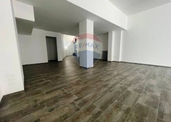 Negozio Bergamo (zona Porta Osio) - foto 12