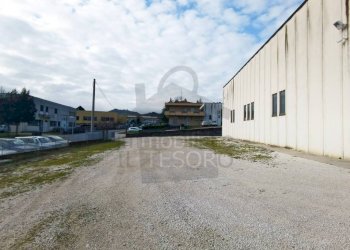 Zona - Capannone via Santa Maria del Piano di Sotto, 99, Montescudo - Monte Colombo - foto 2