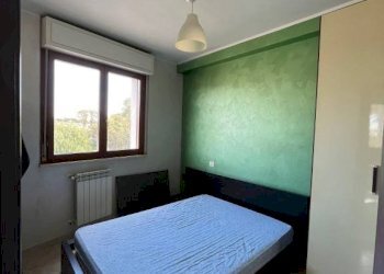 Camera da letto - Two-room apartment via Umberto Zanotti Bianco, Roma (neighborhood Lido di Ostia) - photo 11