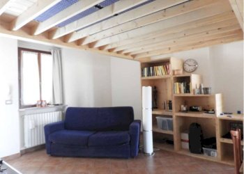 Stanza arredata - Monolocale via DON LORENZO GIORDANO, 41, Ciriè - foto 3