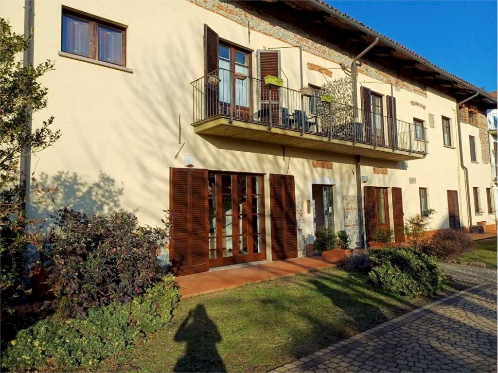 FACCIATA - Quadrilocale strada San Giovanni, 21, San Carlo Canavese - foto 2