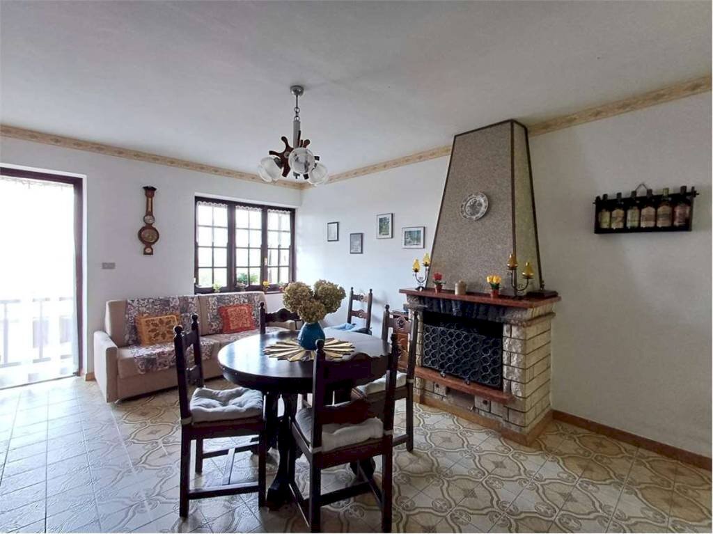 Salone - Casa indipendente Case Canavera, 1, Corio - foto 1