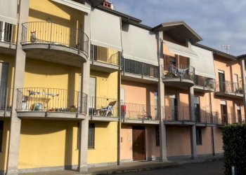 Facciata - Bilocale via Martiri, 40/a, Beinette - foto 1