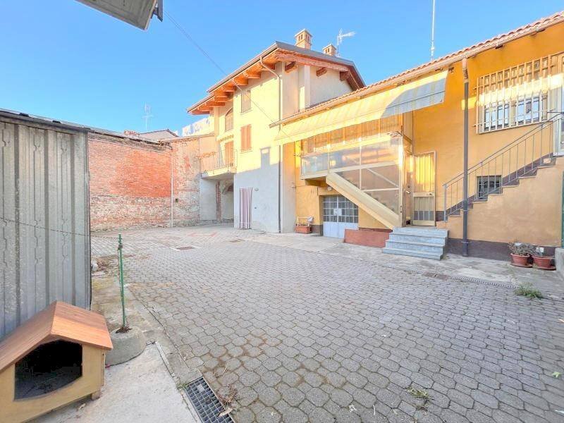 Facciata - Casa indipendente via Mario Rosso, 30, Beinette - foto 3