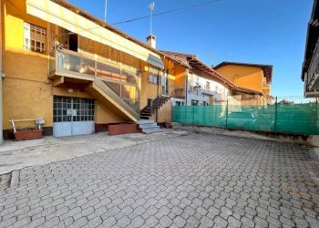 Facciata - Casa indipendente via Mario Rosso, 30, Beinette - foto 1