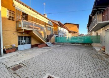 Facciata - Casa indipendente via Mario Rosso, 30, Beinette - foto 4