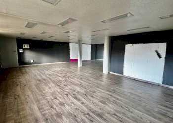 Salone - Shop via Milano, 74, Vigliano Biellese - photo 10