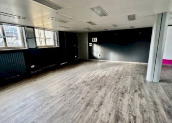 Salone - Shop via Milano, 74, Vigliano Biellese - photo 13