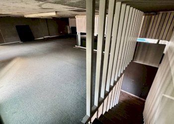 Salone - Shop via Milano, 74, Vigliano Biellese - photo 33