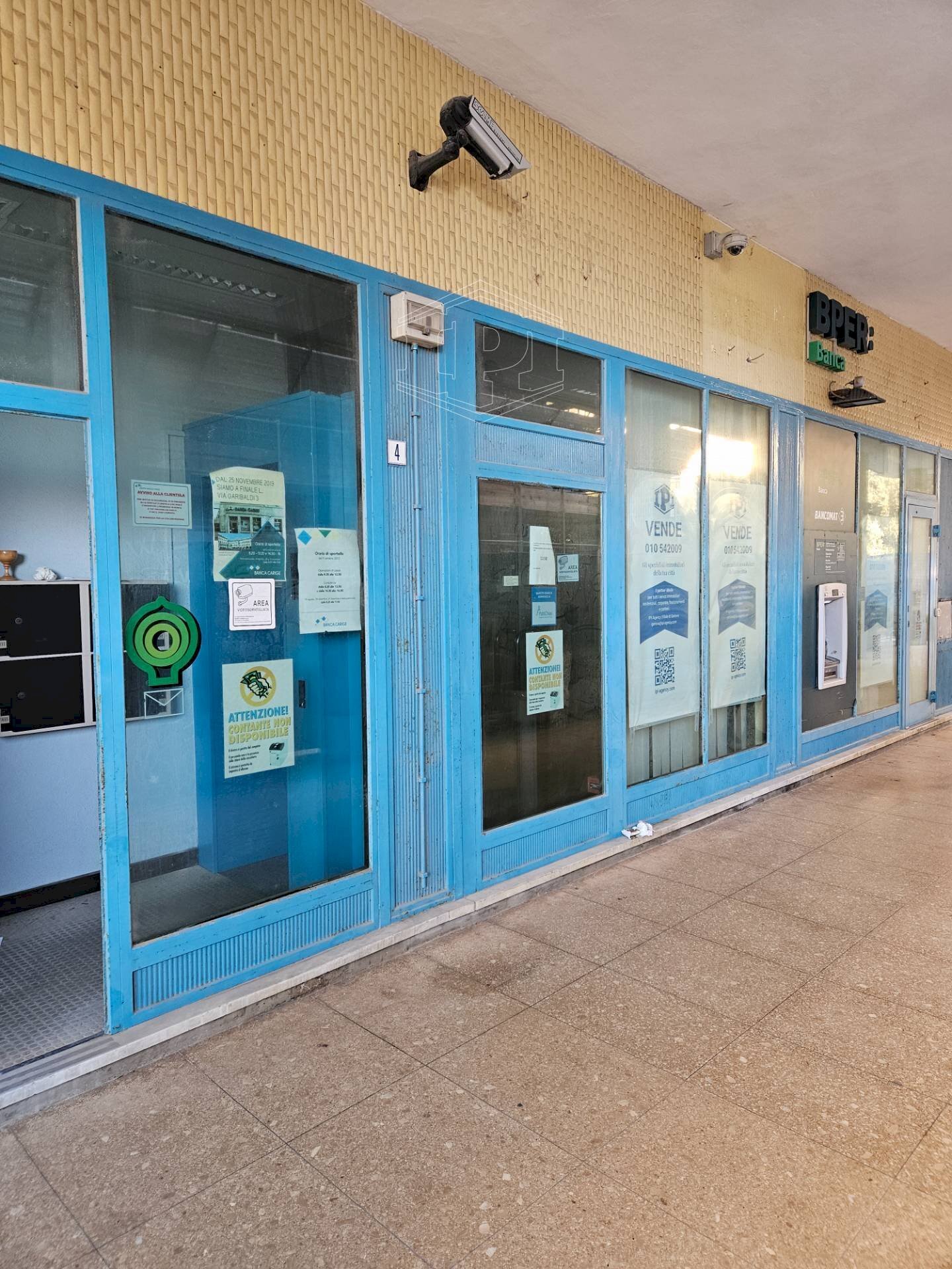 Locale Commerciale Piazza del Sole, Finale Ligure - foto 1