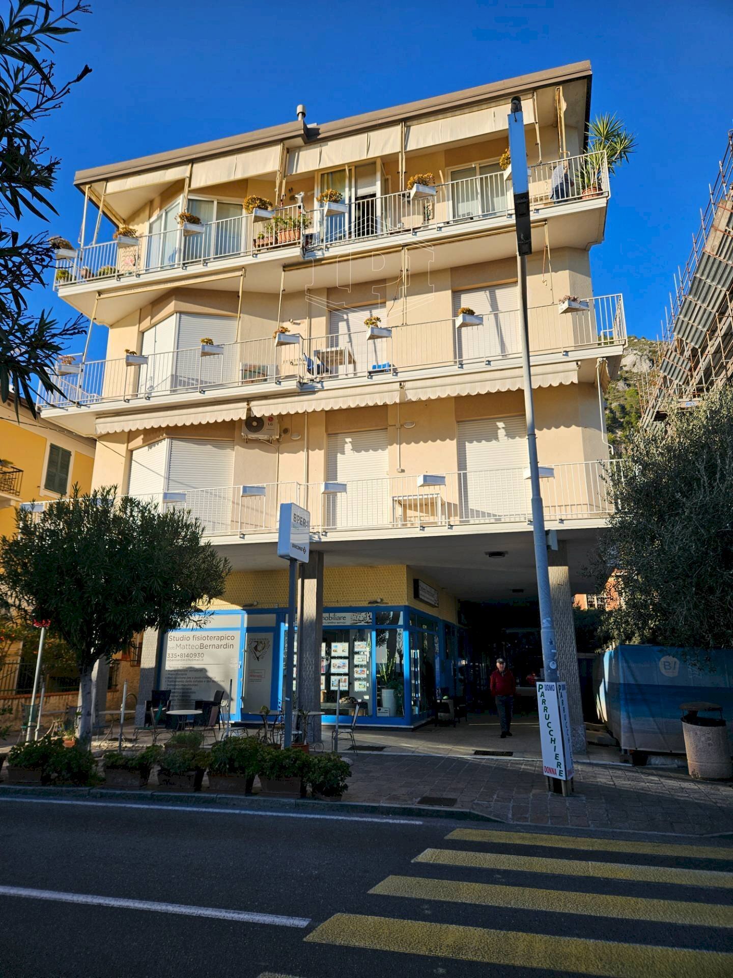 Locale Commerciale Piazza del Sole, Finale Ligure - foto 3