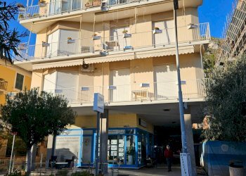 Locale Commerciale Piazza del Sole, Finale Ligure - foto 3