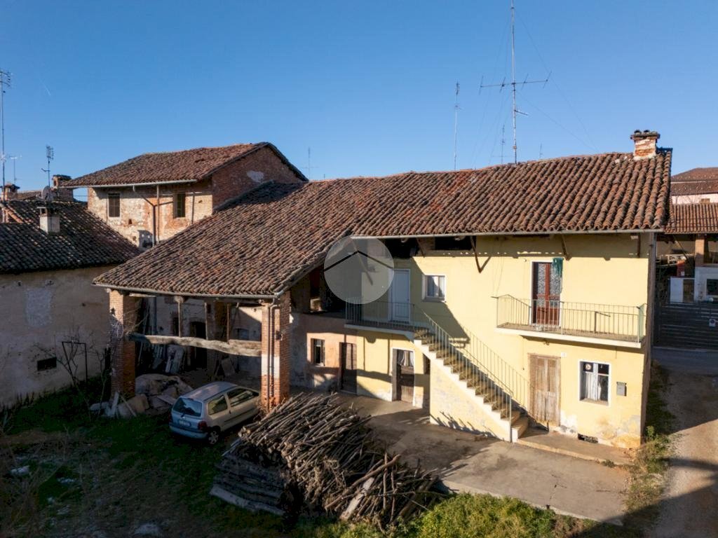 Independent house Via Francesco Damilano, Trinità - photo 1