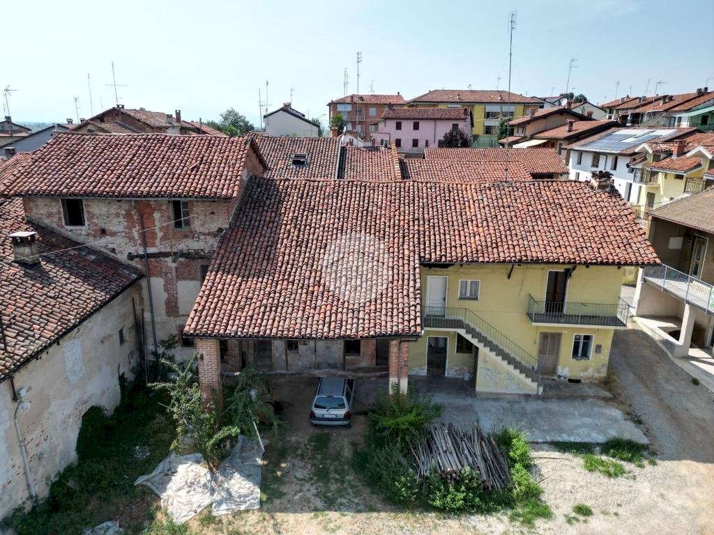 Independent house Via Francesco Damilano, Trinità - photo 1