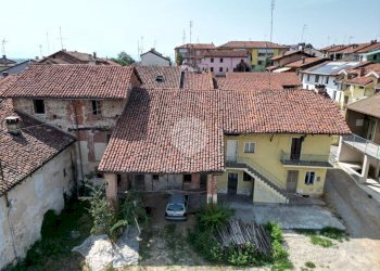 Casa indipendente Via Francesco Damilano, Trinità - foto 1