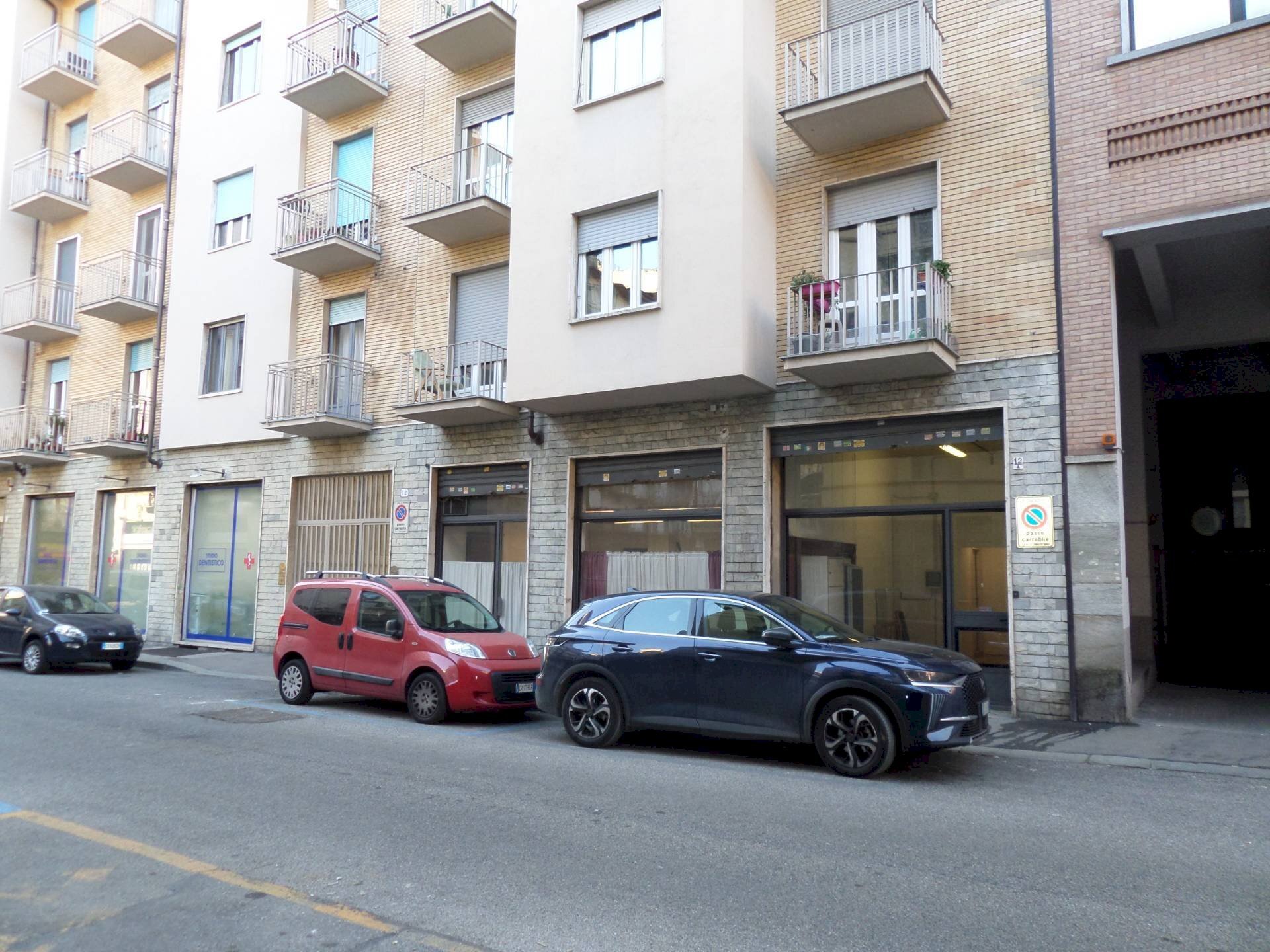 Laboratorio Via Vecellio Tiziano, Torino (zona San Salvario) - foto 2