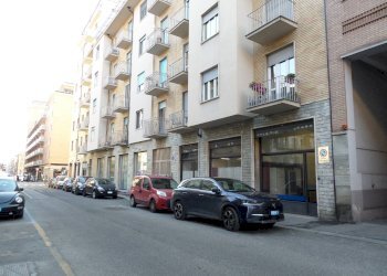 Laboratorio Via Vecellio Tiziano, Torino (zona San Salvario) - foto 4