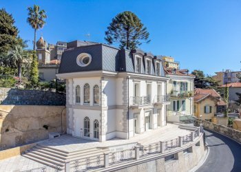 Villa Unifamiliare via G. Borea, Sanremo - foto 1