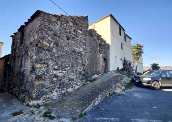 Facciata - Rustico via Ca' De Mai, San Bartolomeo al Mare - foto 7