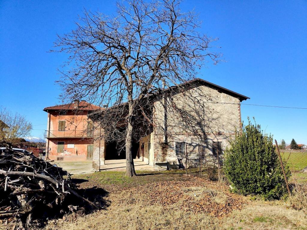 Giardino - Rustico frazione Madonna Delle Grazie, Cuneo - foto 3