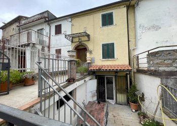 Facciata - Casa indipendente Monte Grimano Terme - foto 1