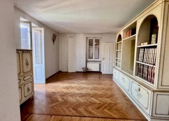 Soggiorno - Villa a Schiera Frazione Cerruti, 36, Valdilana - foto 8