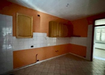 Cucina - Villa a Schiera Frazione Cerruti, 36, Valdilana - foto 11