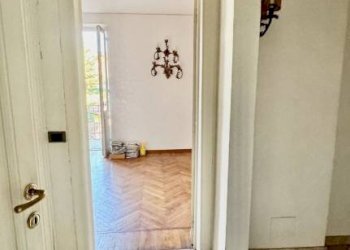 Corridoio - Villa a Schiera Frazione Cerruti, 36, Valdilana - foto 14