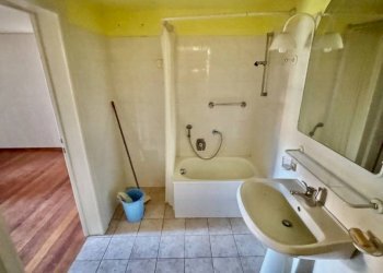 Bagno - Villa a Schiera Frazione Cerruti, 36, Valdilana - foto 23