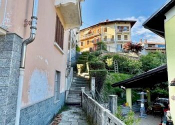 Cortile interno - Villa a Schiera Frazione Cerruti, 36, Valdilana - foto 31