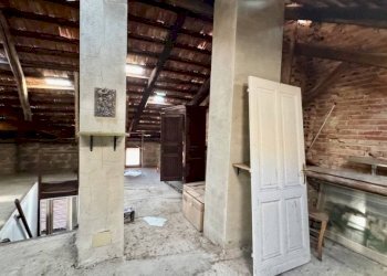 Dettagli - Villa a Schiera Frazione Cerruti, 36, Valdilana - foto 41