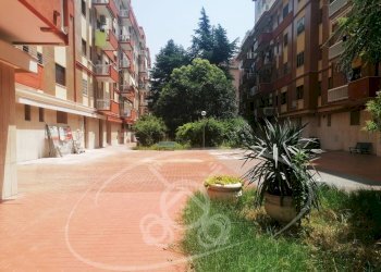 cortile condominiale - Deposito viale Michelangelo, 187, Foggia - foto 2