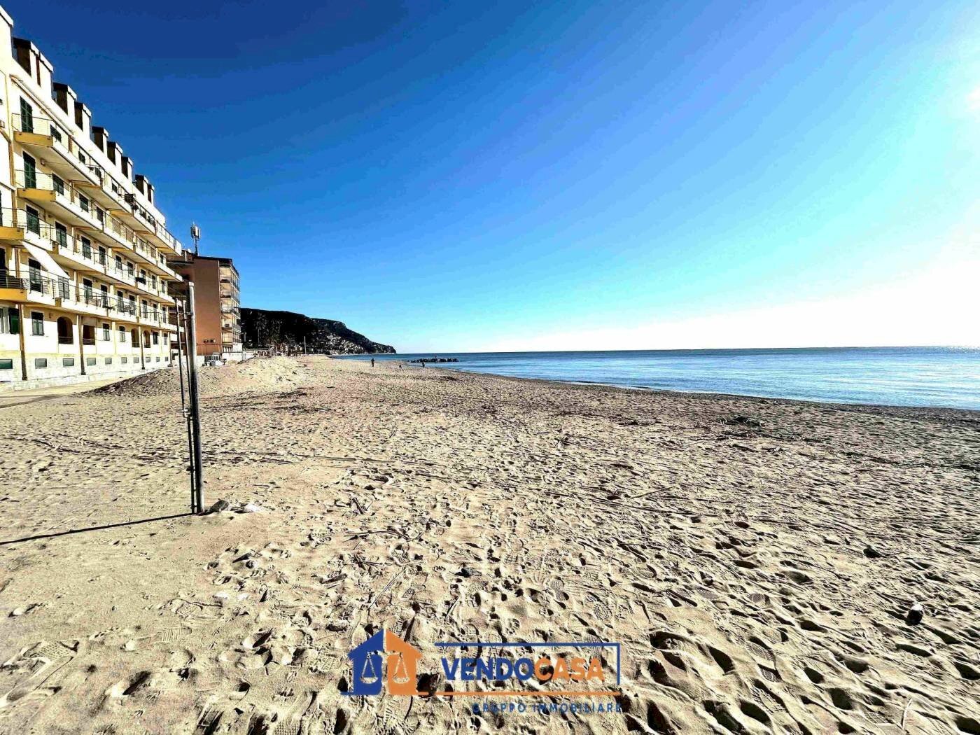 Quadrilocale Pietra Ligure - foto 1