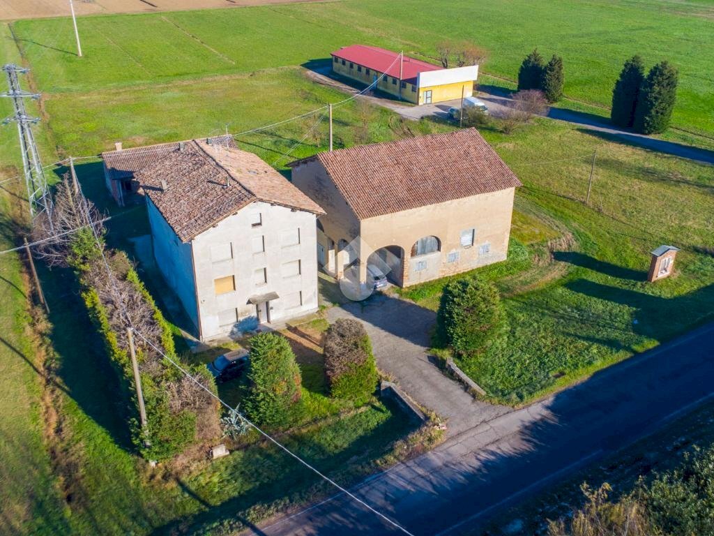 Appartamento Via Limido, Castelnovo di Sotto - foto 1