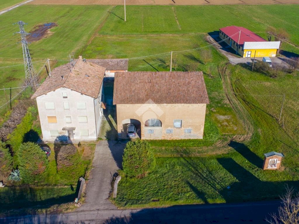 Appartamento Via Limido, Castelnovo di Sotto - foto 2