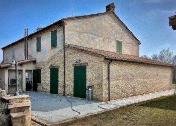 Facciata - Rustico strada Provinciale Carignano, Fano - foto 6