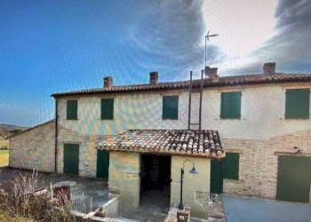 Facciata - Rustico strada Provinciale Carignano, Fano - foto 8