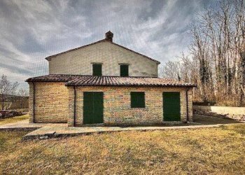 Facciata - Rustico strada Provinciale Carignano, Fano - foto 9