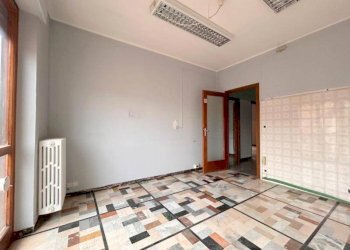 Stanza non arredata - Trilocale via Bergia, 44, Borgo San Dalmazzo - foto 9