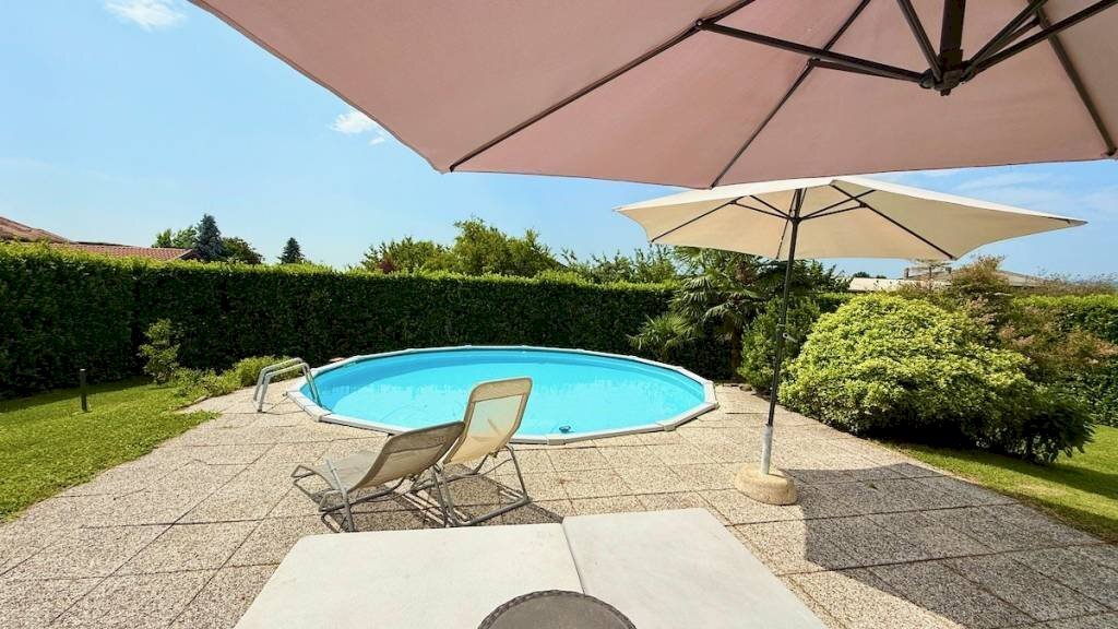 Piscina - Villa via Giacomo Puccini, 9, Sandigliano - foto 3