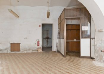 Locale Commerciale VIA ARMANDO DIAZ, Trieste - foto 2